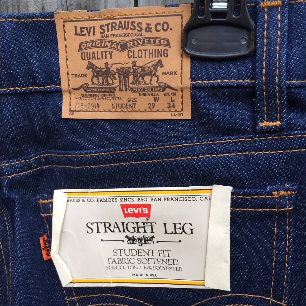 Vintage Levi’s Straight Leg Student Fit Jeans NWT
